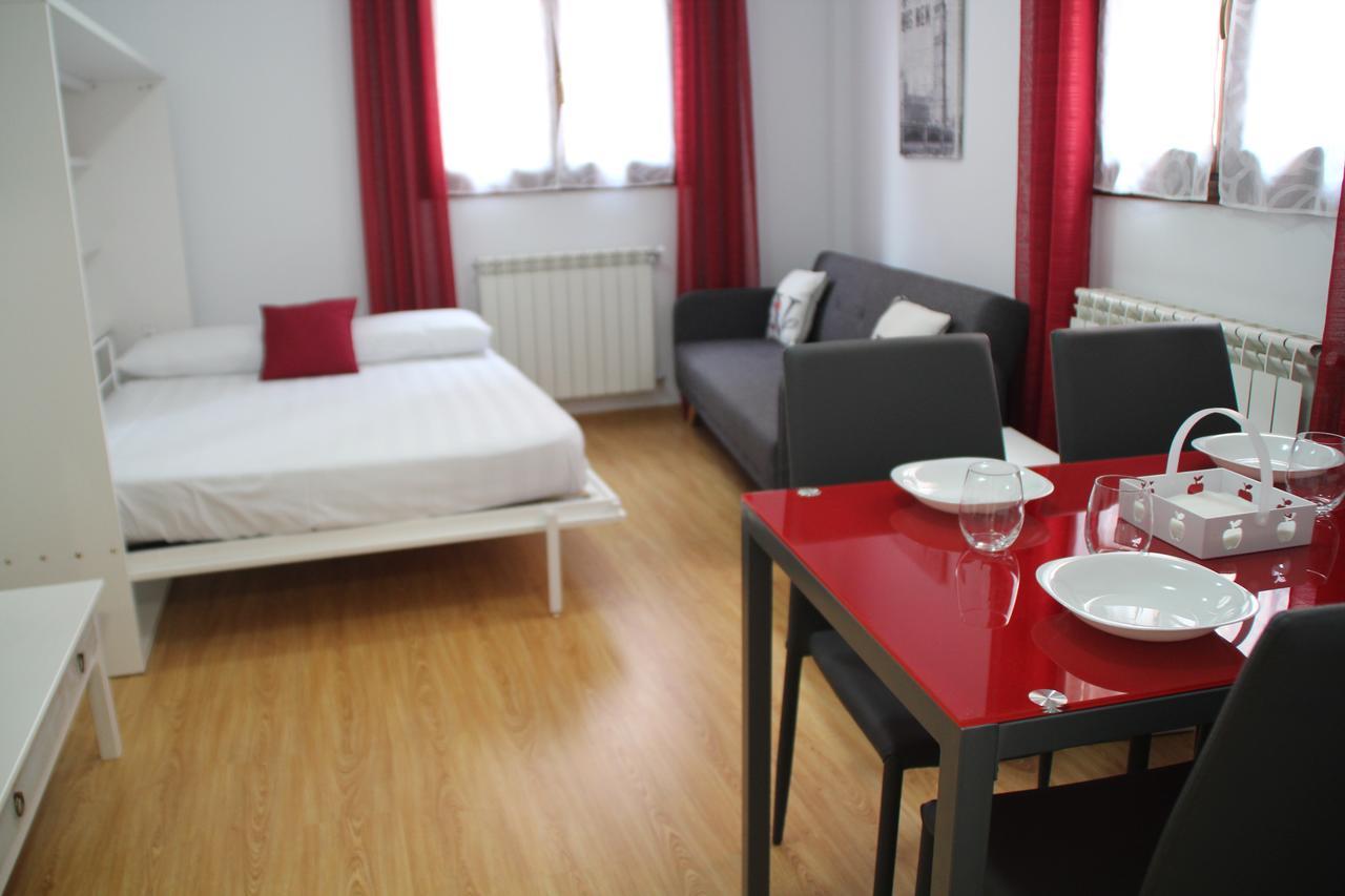 Apartamentos San Lazaro Ezcaray Exteriér fotografie